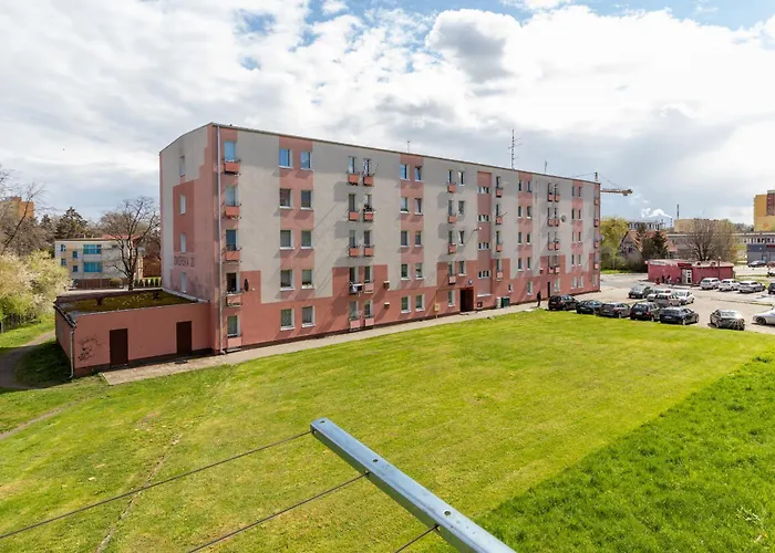 Dworska Close To The By Renters