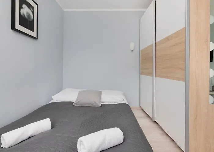 Dworska Close To The By Renters * Danzig